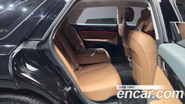 Hyundai Grandeur GN7 — Фото автомобиля 18
