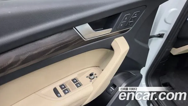 Audi Q5 FY — Фото автомобиля 22