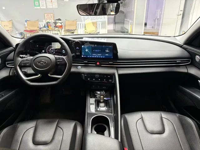 Hyundai Elantra — Фото автомобиля 9