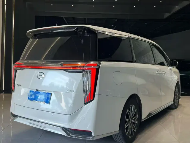 GAC Trumpchi M8 — Фото автомобиля 5