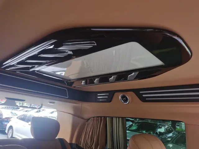 Mercedes-Benz V-Class — Фото автомобиля 19