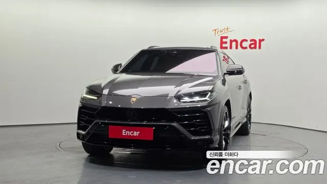 Lamborghini Urus — Фото автомобиля 3