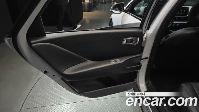 Hyundai Ioniq 6 — Фото автомобиля 14