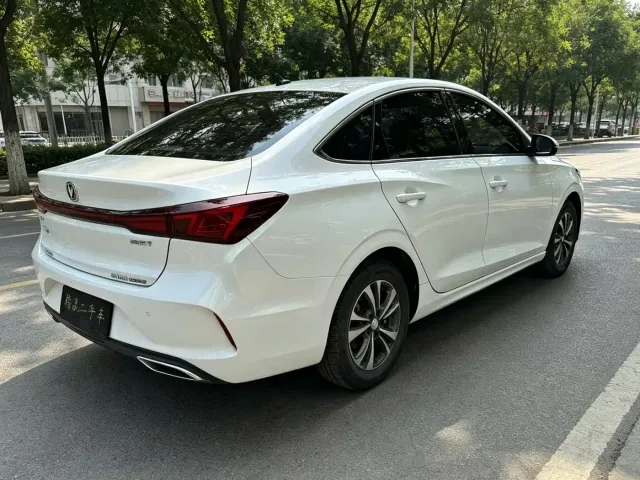 Changan Eado — Фото автомобиля 5