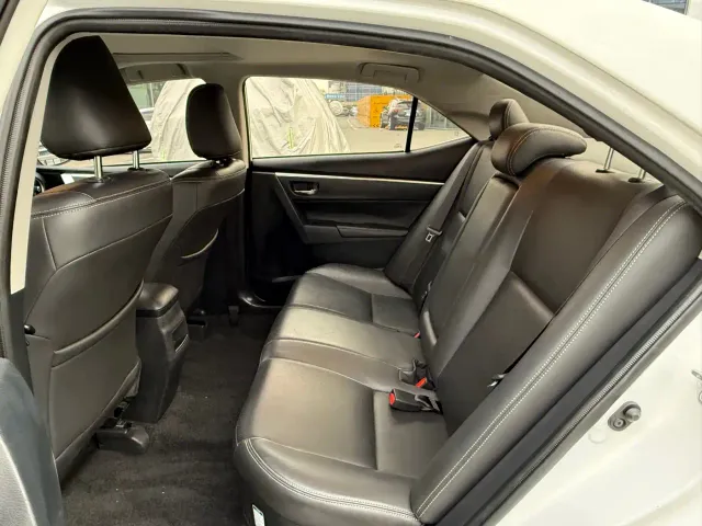 Toyota Corolla Twin Engine E+ — Фото автомобиля 9