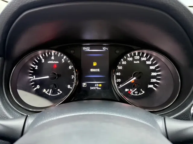 Nissan X-Trail — Фото автомобиля 8