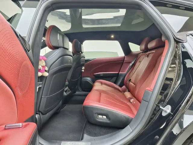 Zeekr 007 GT — Фото автомобиля 10
