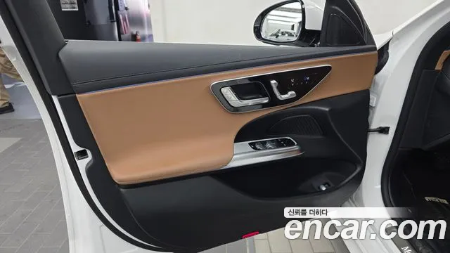 Mercedes-Benz E-Class W214 — Фото автомобиля 24
