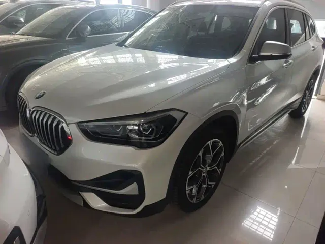 BMW X1 — Фото автомобиля 2