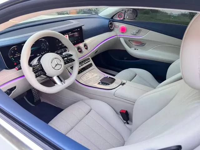 Mercedes-Benz E-Class — Фото автомобиля 4