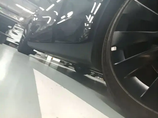 Tesla Model Y — Фото автомобиля 21