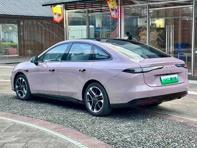 GAC Aion RT — Фото автомобиля 13