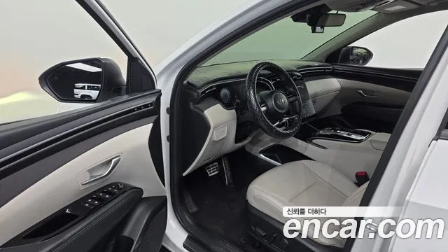 Hyundai Tucson Tucson (NX4) Бензин 1.6 турбо 2WD — Фото автомобиля 10