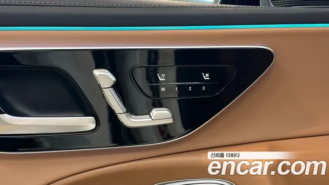 Mercedes-Benz E-Class — Фото автомобиля 13