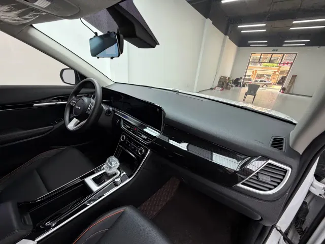 Kia Seltos — Фото автомобиля 16