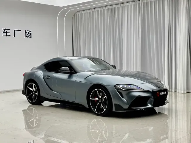 Toyota Supra — Фото автомобиля 3