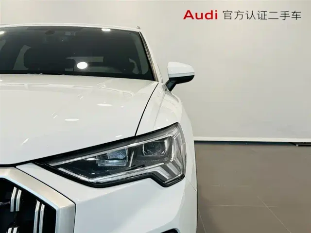 Audi Q3 — Фото автомобиля 14