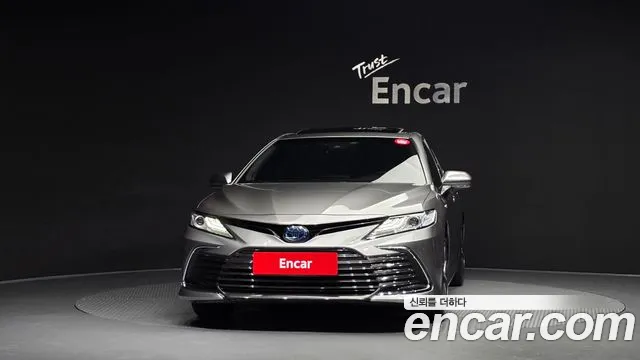 Toyota Camry — Фото автомобиля 3