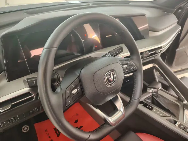 Changan CS35 Plus — Фото автомобиля 11