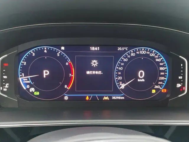 Volkswagen Passat — Фото автомобиля 14