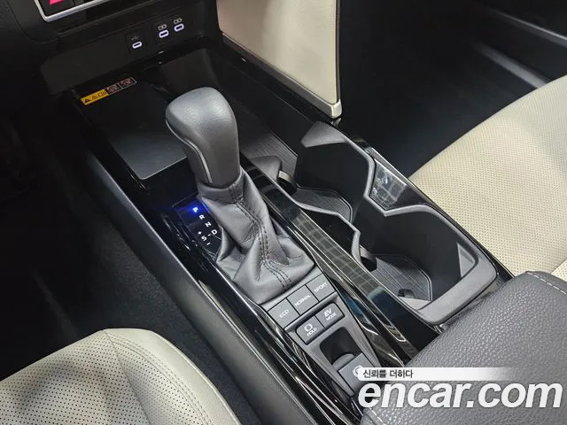 Toyota Camry XV80 — Фото автомобиля 10