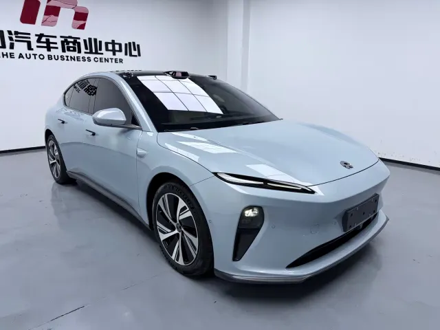 Nio ET5 — Фото автомобиля 3