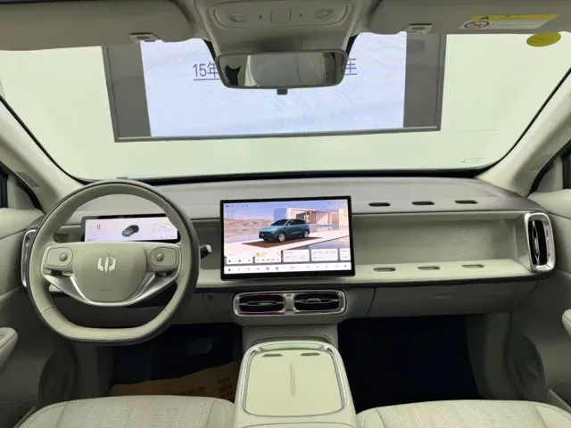 Leapmotor B10 — Фото автомобиля 10