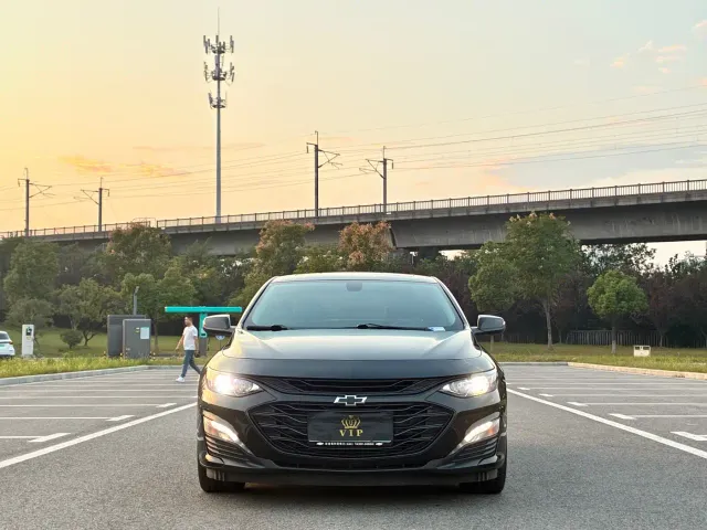 Chevrolet Malibu XL — Фото автомобиля 2