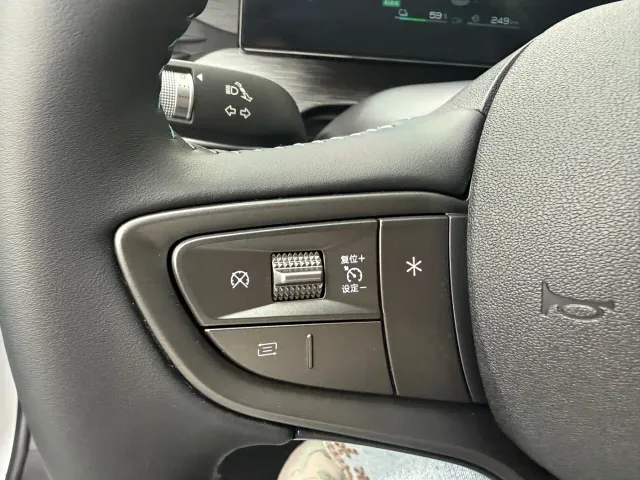 BYD Seal 05 DM-i — Фото автомобиля 10