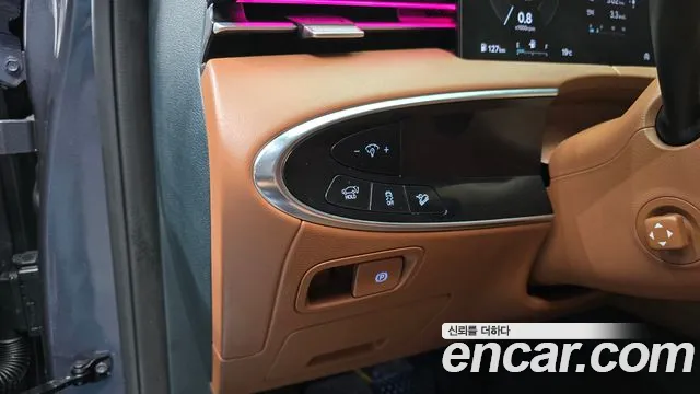 Genesis GV70 — Фото автомобиля 30