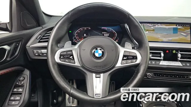 BMW 1 Series F40 — Фото автомобиля 16