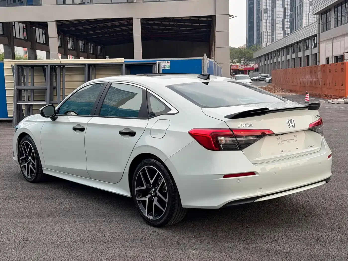 Honda Civic 2023 2.0L e:HEV Sport Edition — Фото автомобиля 12