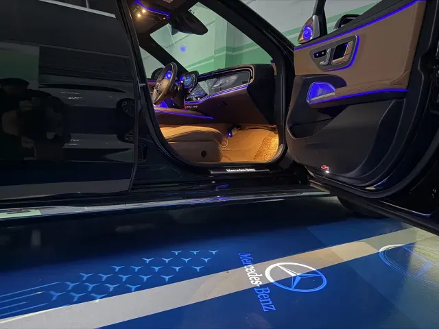 Mercedes-Benz E-Class — Фото автомобиля 13