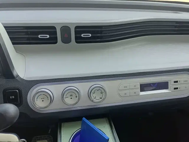 Wuling Hongguang Mini EV — Фото автомобиля 12