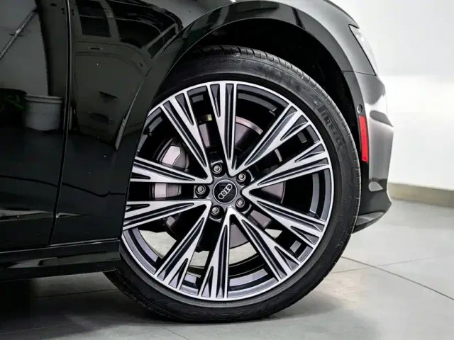 Audi A6L — Фото автомобиля 6