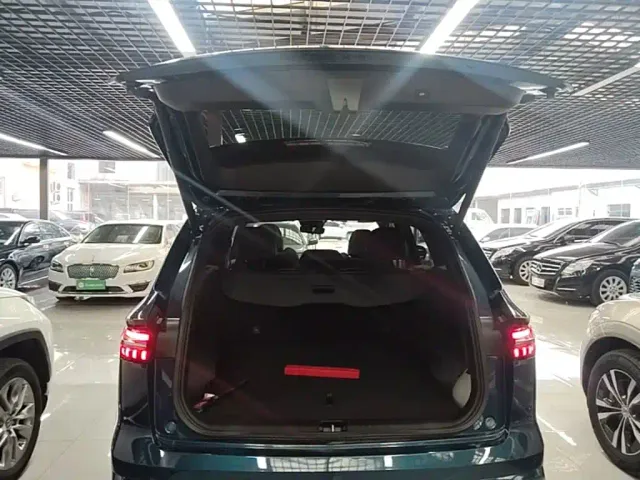 Geely Xingyue L — Фото автомобиля 18