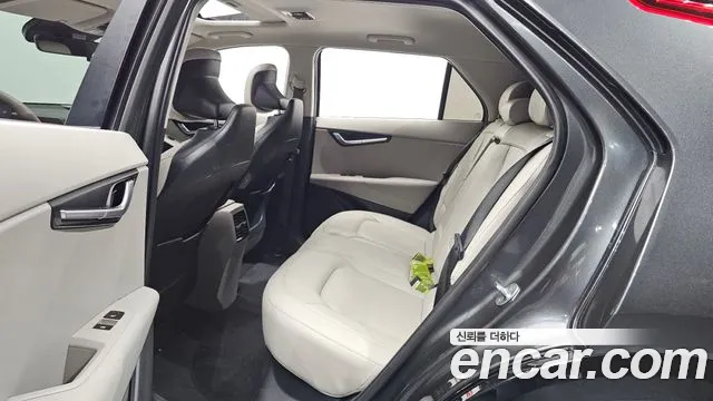 Kia Niro Niro (New) — Фото автомобиля 12
