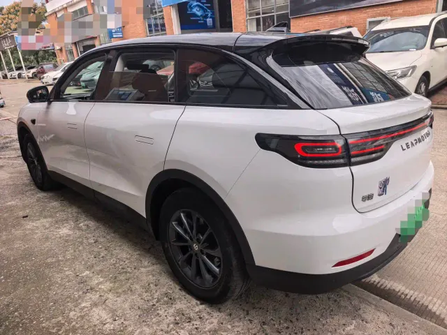 Leapmotor C11 — Фото автомобиля 7
