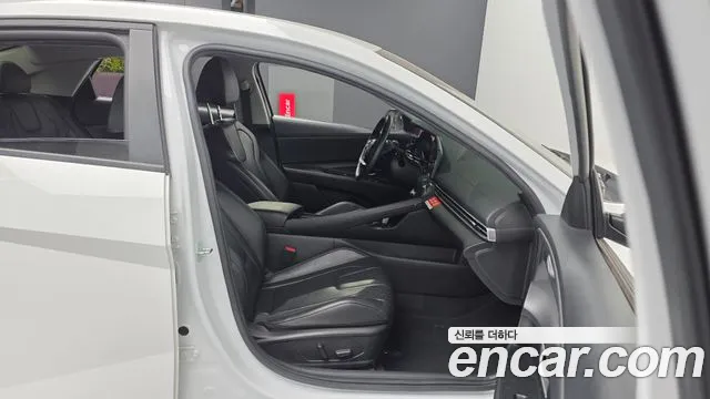 Hyundai Avante CN7 — Фото автомобиля 11