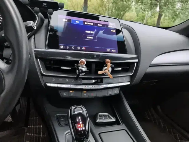 Cadillac CT5 — Фото автомобиля 14