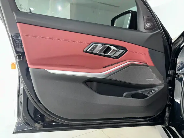 BMW 3 Series — Фото автомобиля 15