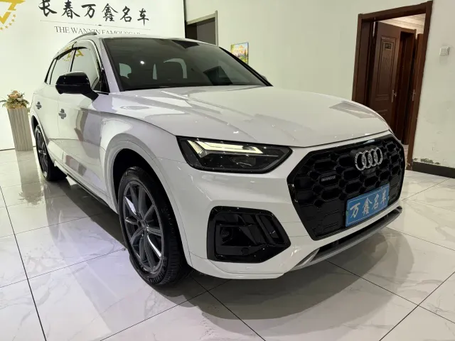 Audi Q5L — Фото автомобиля 3