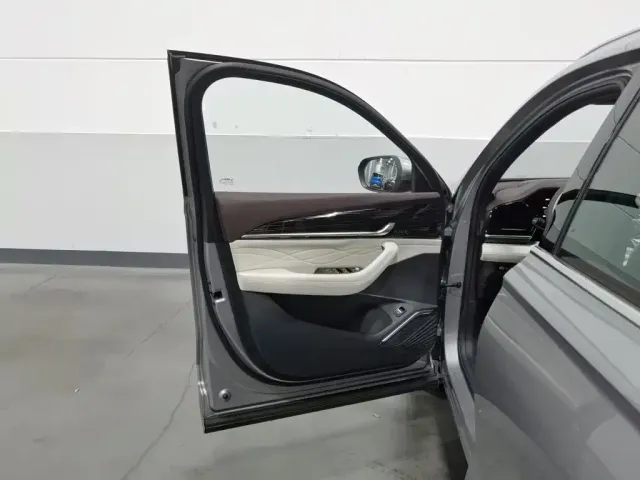 Geely Xingyue L — Фото автомобиля 8