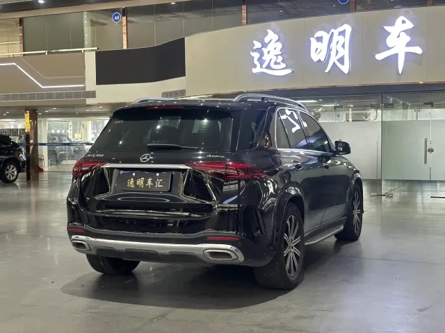 Mercedes-Benz GLE-Class — Фото автомобиля 12