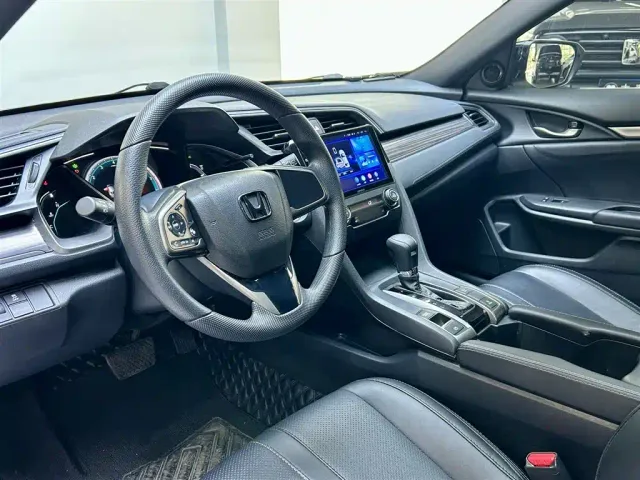 Honda Civic — Фото автомобиля 15