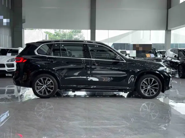 BMW X5 — Фото автомобиля 6