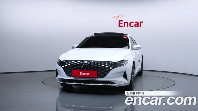 Hyundai Grandeur Новый Grandeur IG 3.0 LPi (Для проката) — Фото автомобиля 3