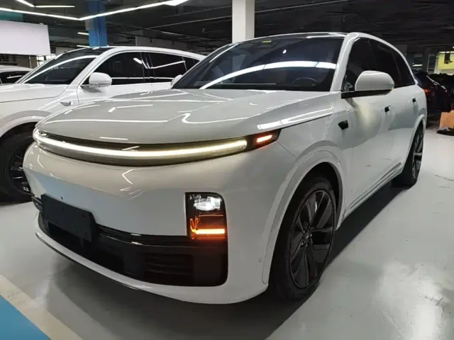 Фотография автомобиля — Li Auto L7