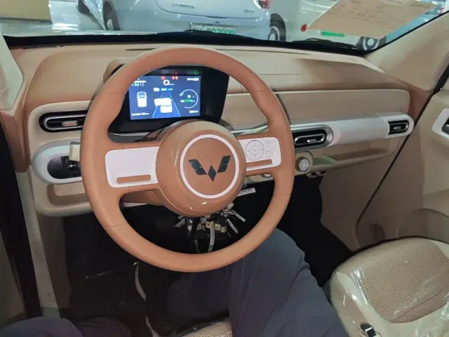 Wuling Hongguang Mini EV — Фото автомобиля 9