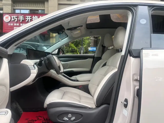 IM Motors LS6 — Фото автомобиля 4